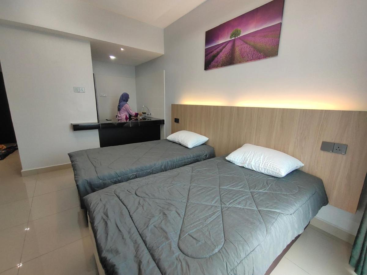 Alish Studio Apartment With Pool, Netflix, Wifi Gua Musang Exterior photo