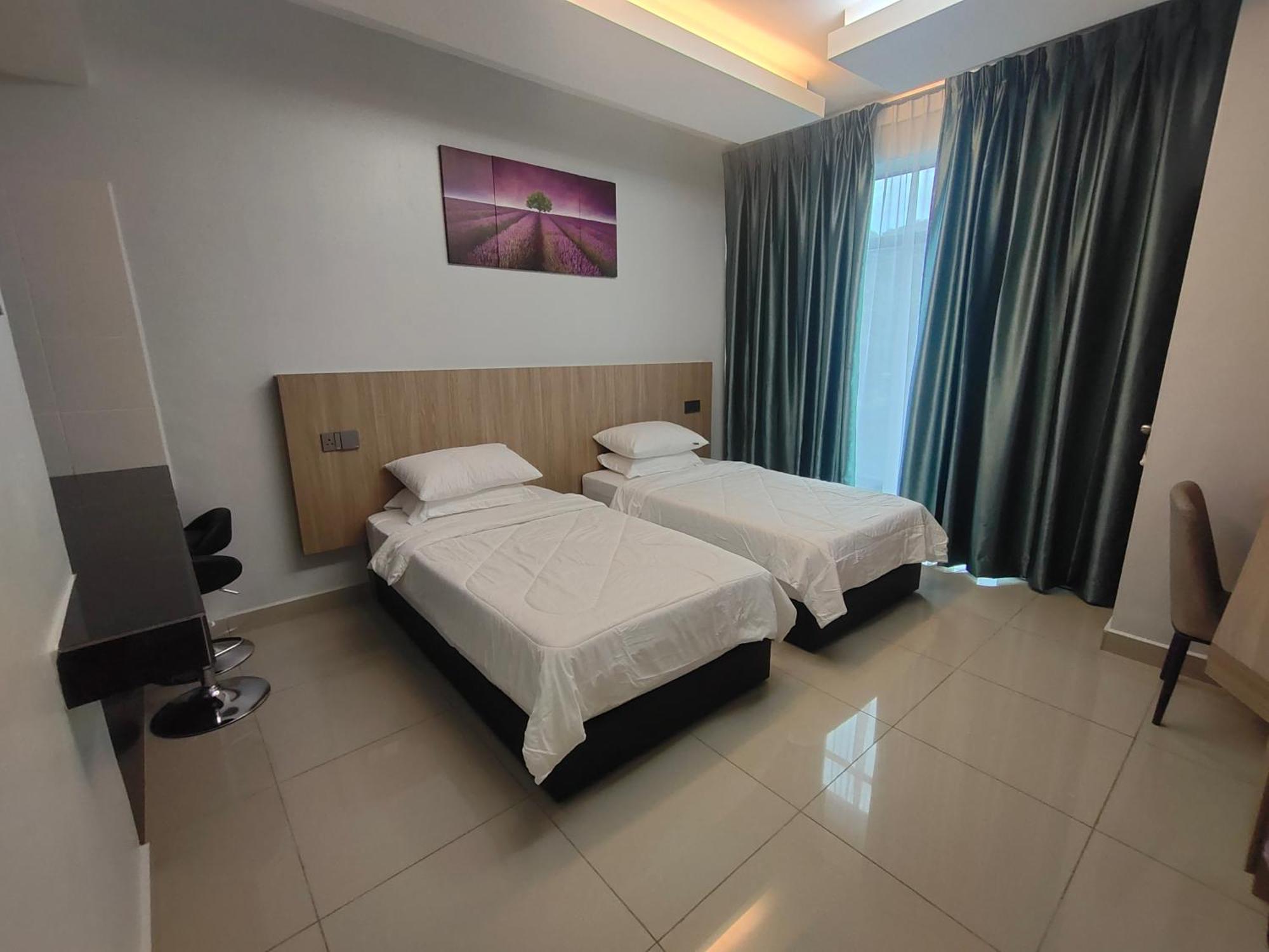 Alish Studio Apartment With Pool, Netflix, Wifi Gua Musang Exterior photo